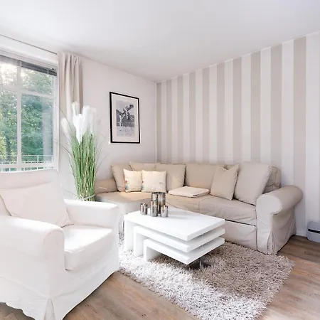 Chic & Kuschelig App 5 *